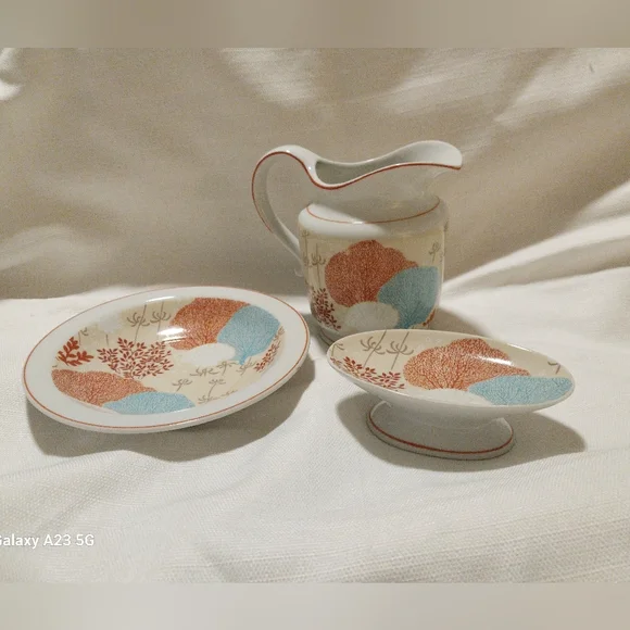 Ames Made in Japan Vintage Mid-Century Ceramic Bath/Wash Set